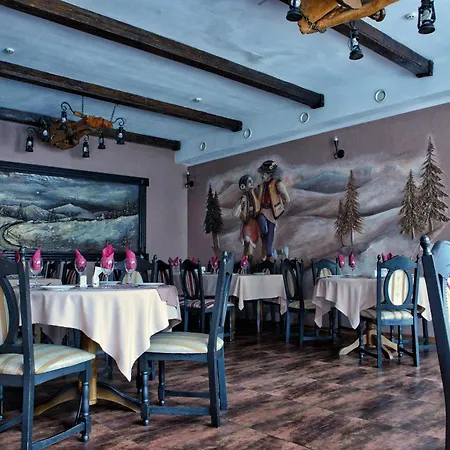 Gotel Milenium Hotel Mykulytschyn